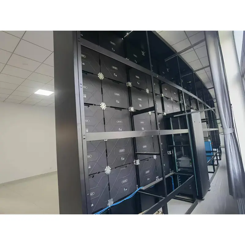 LED Display Curved Bracket သည် ကြီးမားသော မျက်နှာပြင်တပ်ဆင်မှုစွမ်းဆောင်ရည်ကို မည်သို့တိုးတက်စေသနည်း။